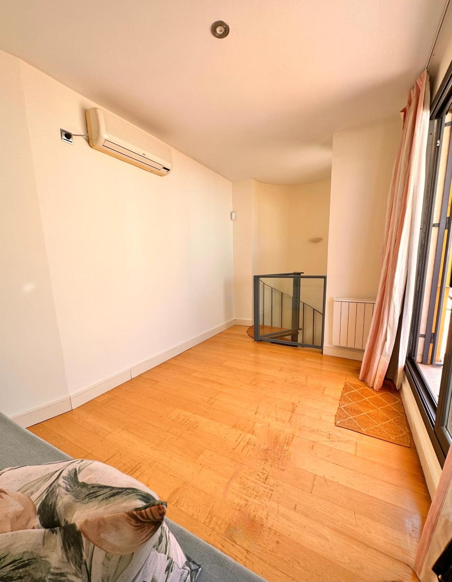 Penthouse Near Cathedral Private Rooftop Private Parking Sevilla Eksteriør bilde
