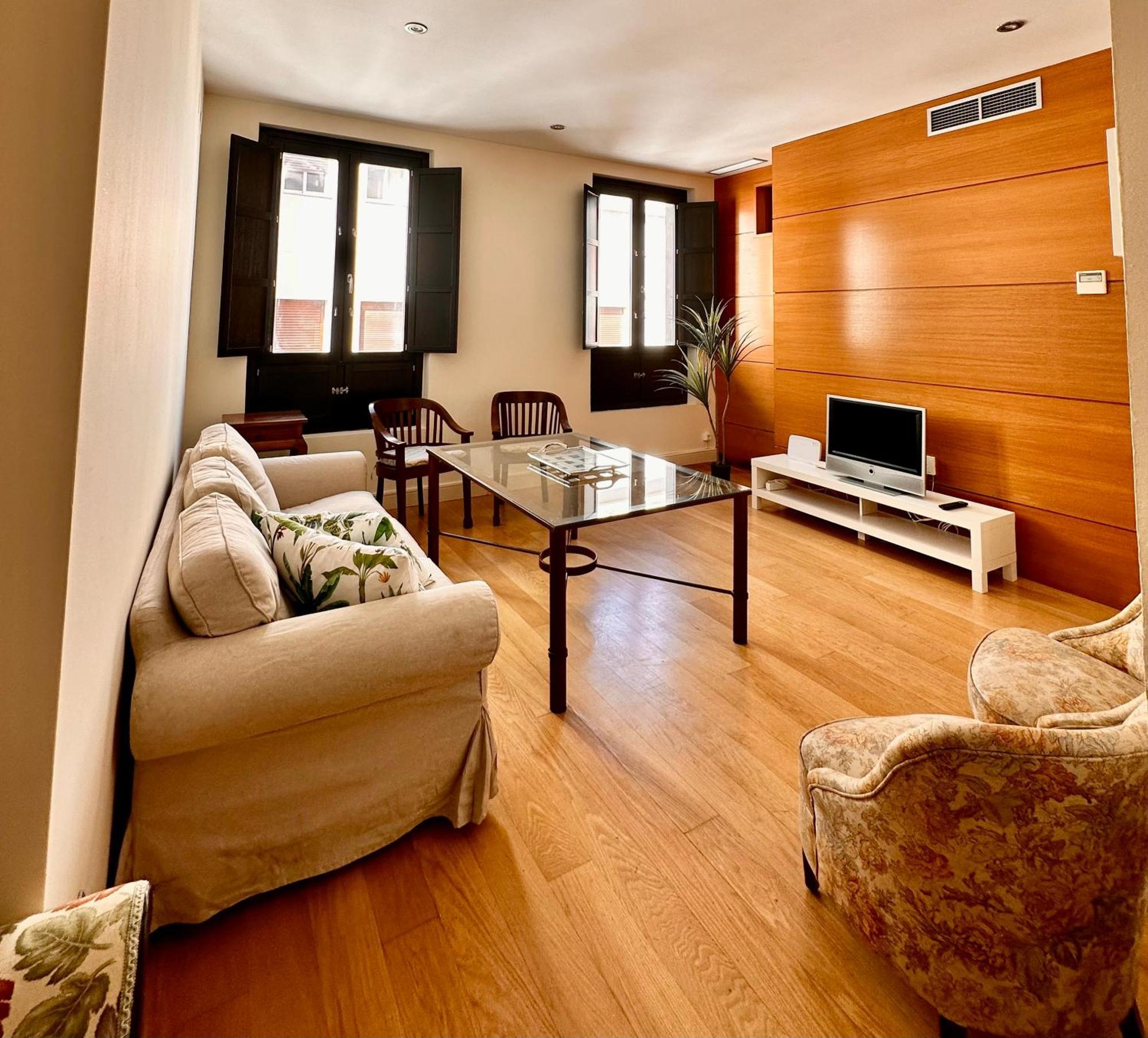 Penthouse Near Cathedral Private Rooftop Private Parking Sevilla Eksteriør bilde
